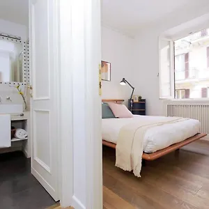 https://take-me-rome-colosseo-terrace-apartment.it-romehotels.com